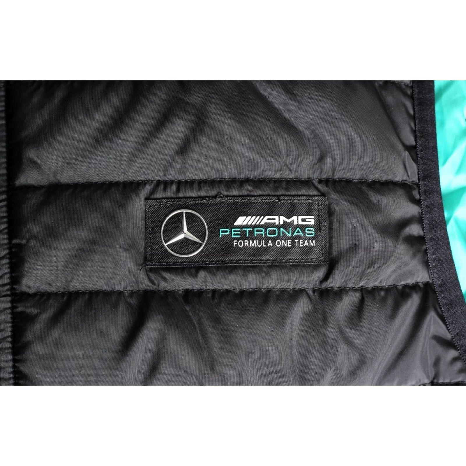 Mercedes-Benz MERCEDES AMG PETRONAS FORMULA ONE TEAM Gilet Vest Jacket Bodywarmer Men S Vest Black Small Mens Size US S / EU 44-46 / 1 - 4 Thumbnail