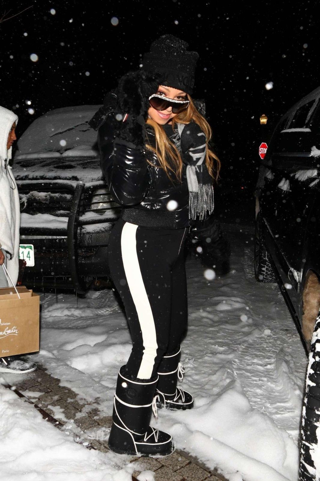 Dior Y2K Dior by John Galliano White Black Snow Moon Ski Boots Size US 7 / IT 37 - 2 Thumbnail