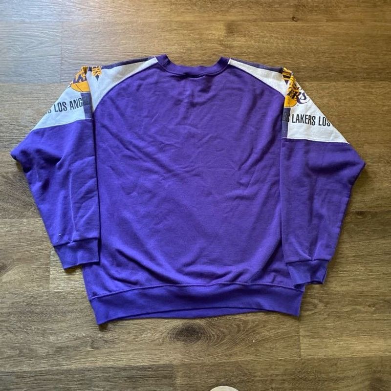 NBA Vintage Lakers Basketball Crew Neck Sweater Size US XL / EU 56 / 4 - 7 Thumbnail