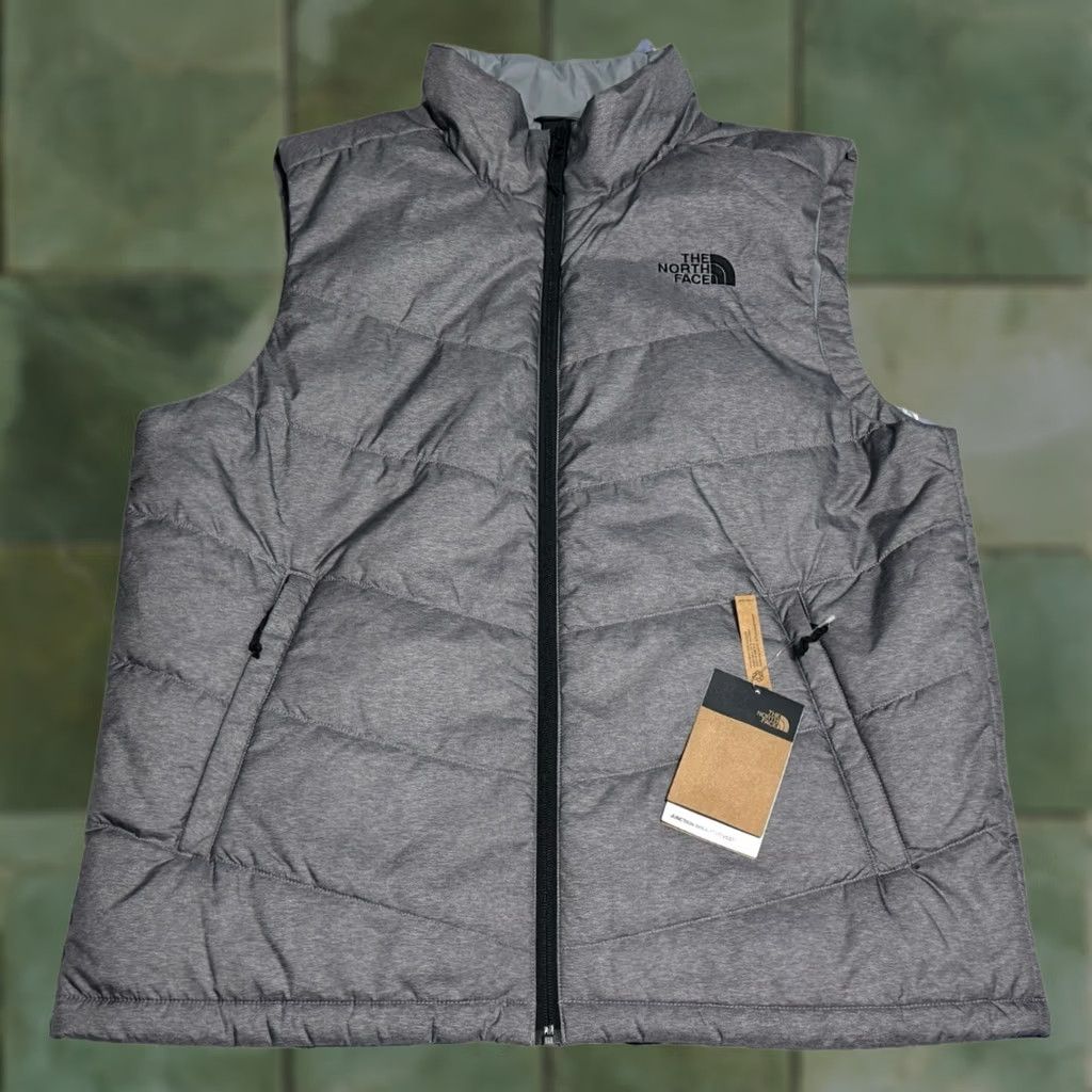 The North Face VINTAGE? NWT The North Face Junction Insulated Vest Mens L Gray Full Zip Quilted Size US L / EU 52-54 / 3 - 1 Thumbnail