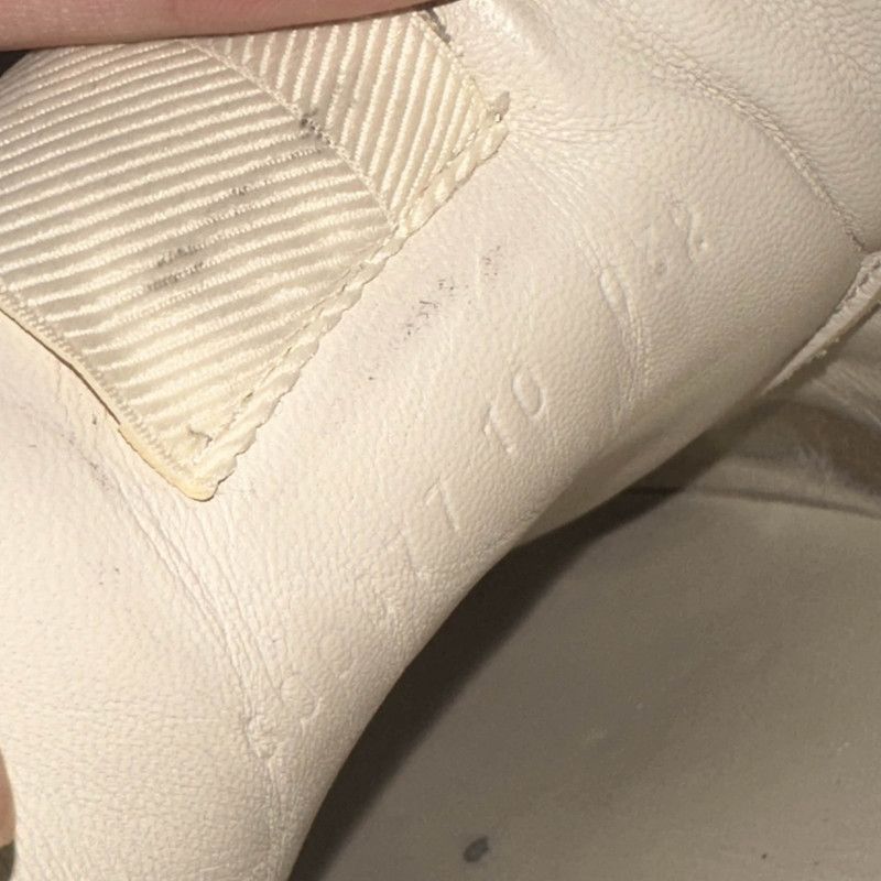 Gucci Gucci Rhyton Logo Dad Sneakers in Ivory - Size US 10.5 / EU 43-44 - 5 Thumbnail
