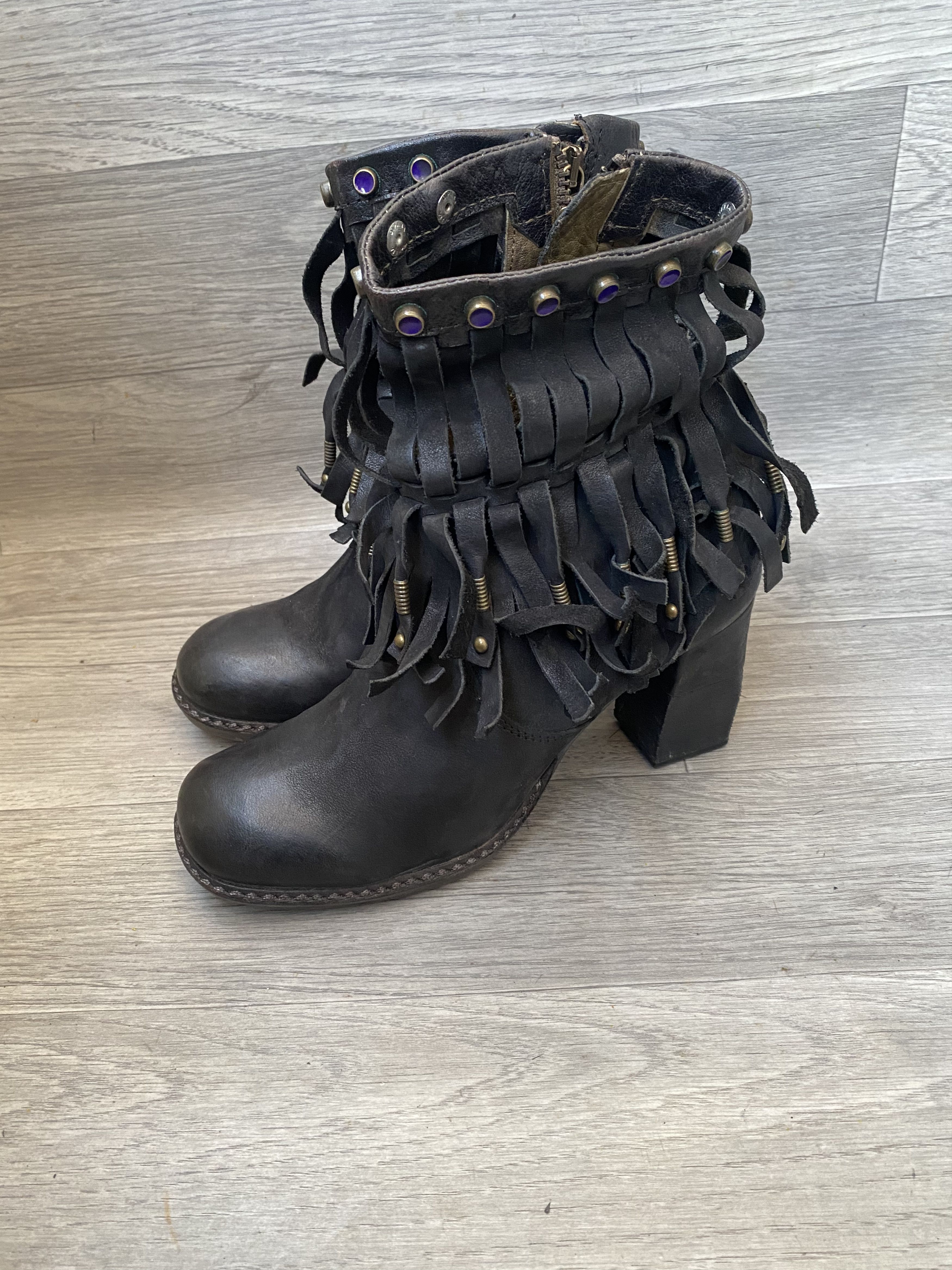 A.S.98 A.s.98 studded western zipper heel boots sz 38 Size US 8 / IT 38 - 2 Thumbnail
