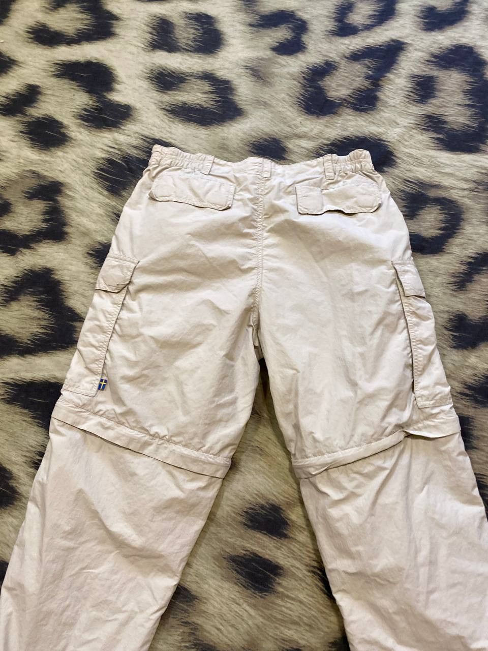 Fjallraven Casual Pants Fjallraven white Y2K Vintage logo Size US 40 / EU 56 - 23 Thumbnail