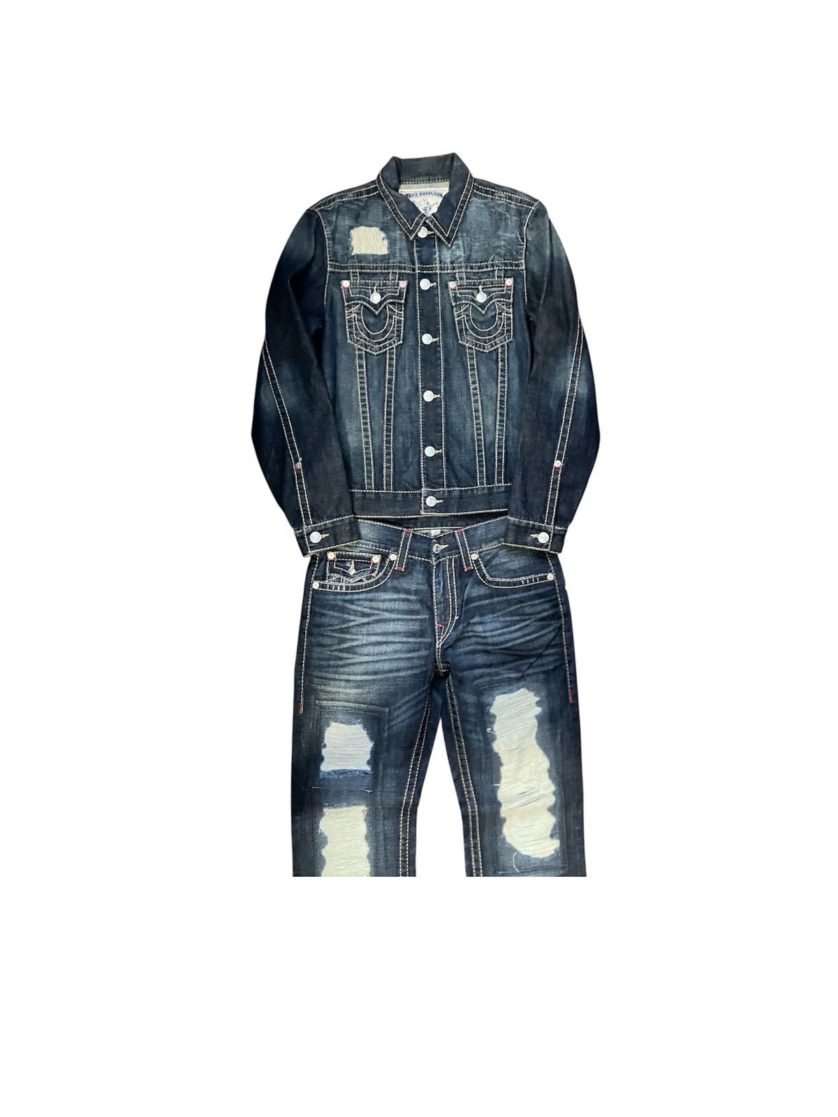True Religion Big T Distressed outfit 34