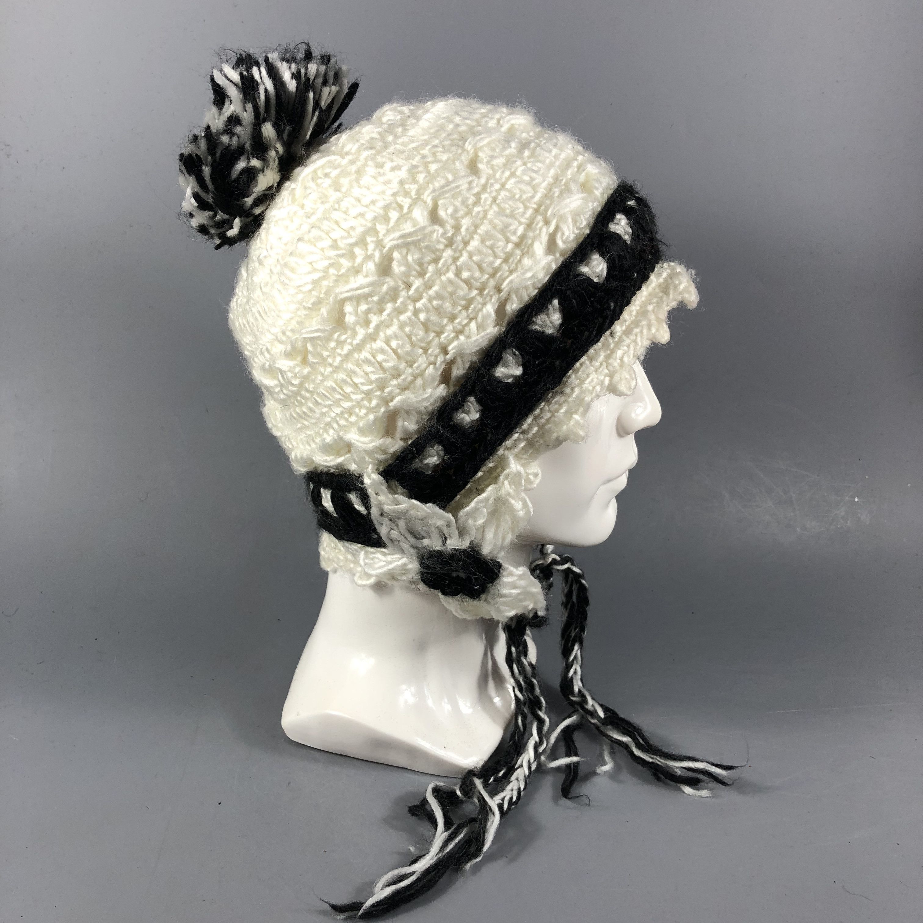 Japanese Brand Knit Crochet Earflap Beanie Snowcap Snow Hat B906 Size ONE SIZE - 3 Thumbnail