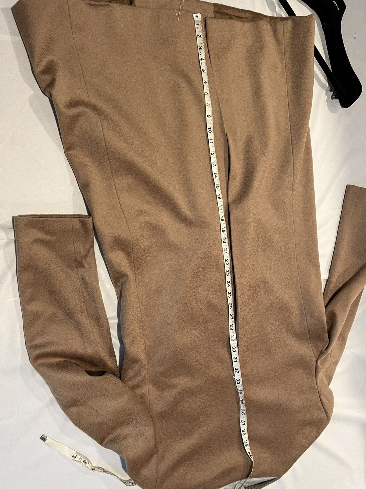 Louis Vuitton Louis Vuitton men’s camel overcoat. 48/M. $5100 Size US M / EU 48-50 / 2 - 10 Thumbnail