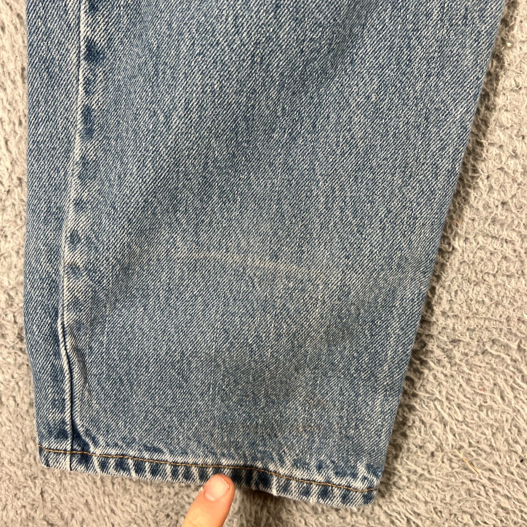 Vintage VINTAGE Levi’s Jeans Mens 34x36 Levis 550 90s Grunge Black Blue Denim Relaxed Straight Size US 34 / EU 50 - 2 Thumbnail