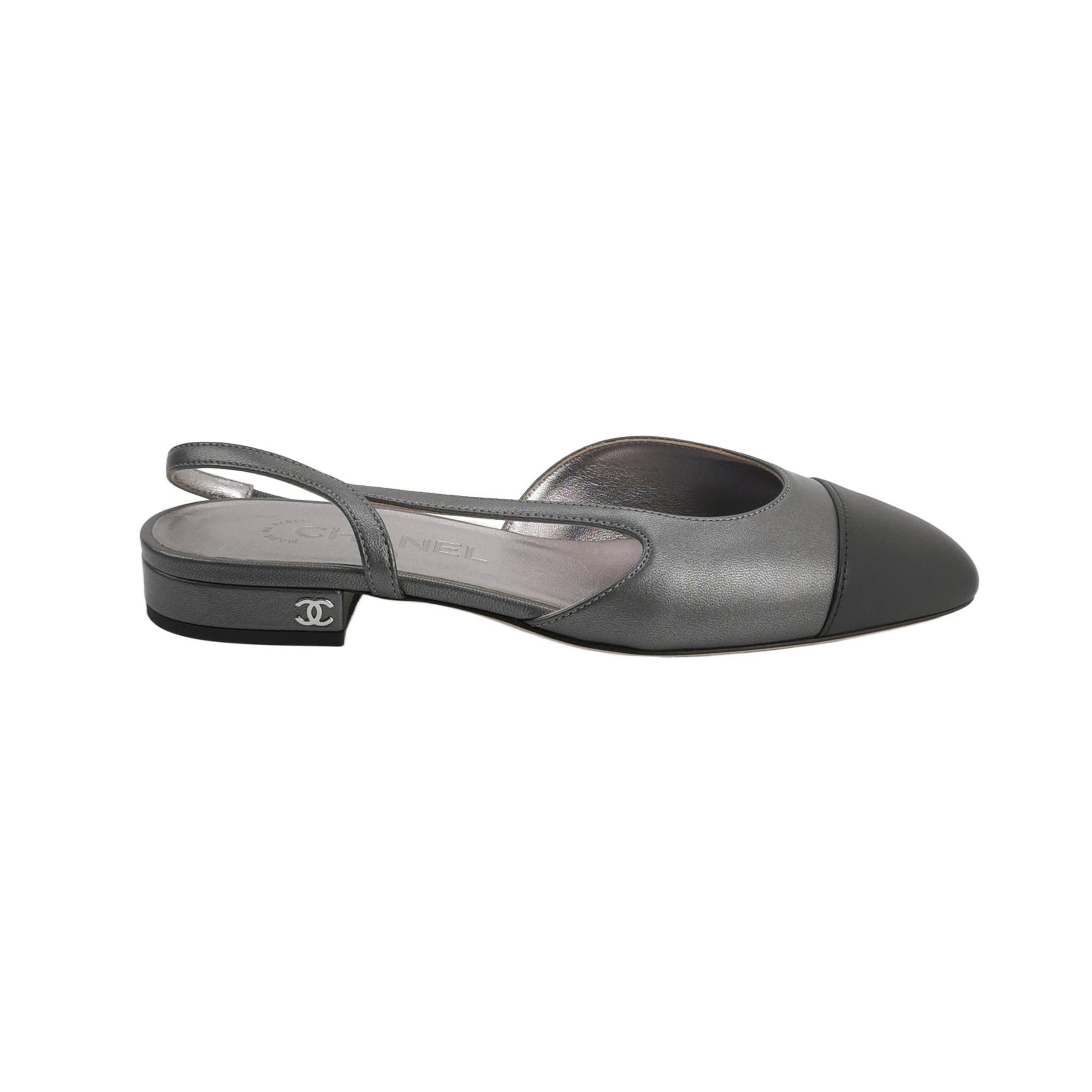 Chanel Chanel Women 6 Flats Size US 6 / IT 36 - 1 Thumbnail