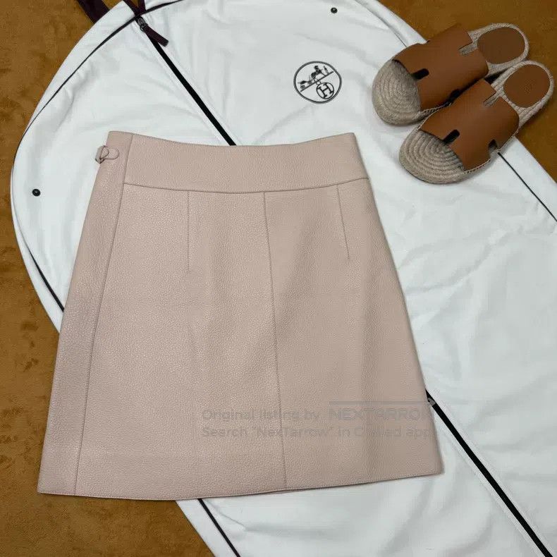 Hermes Hermes Beige Deer Skin Buckle Skirt Size 42" / US 20 - 2 Thumbnail