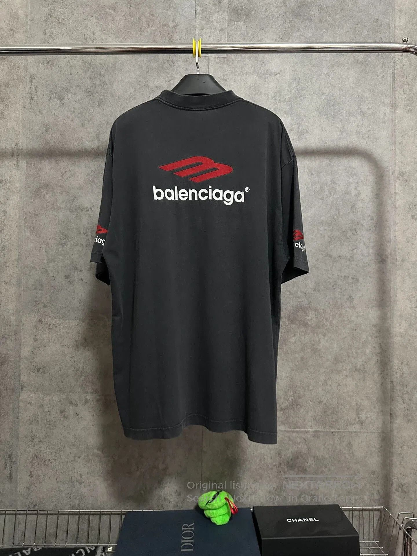 Balenciaga balenciaga black red short sleeve t-shirt. Size US M / EU 48-50 / 2 - 4 Thumbnail