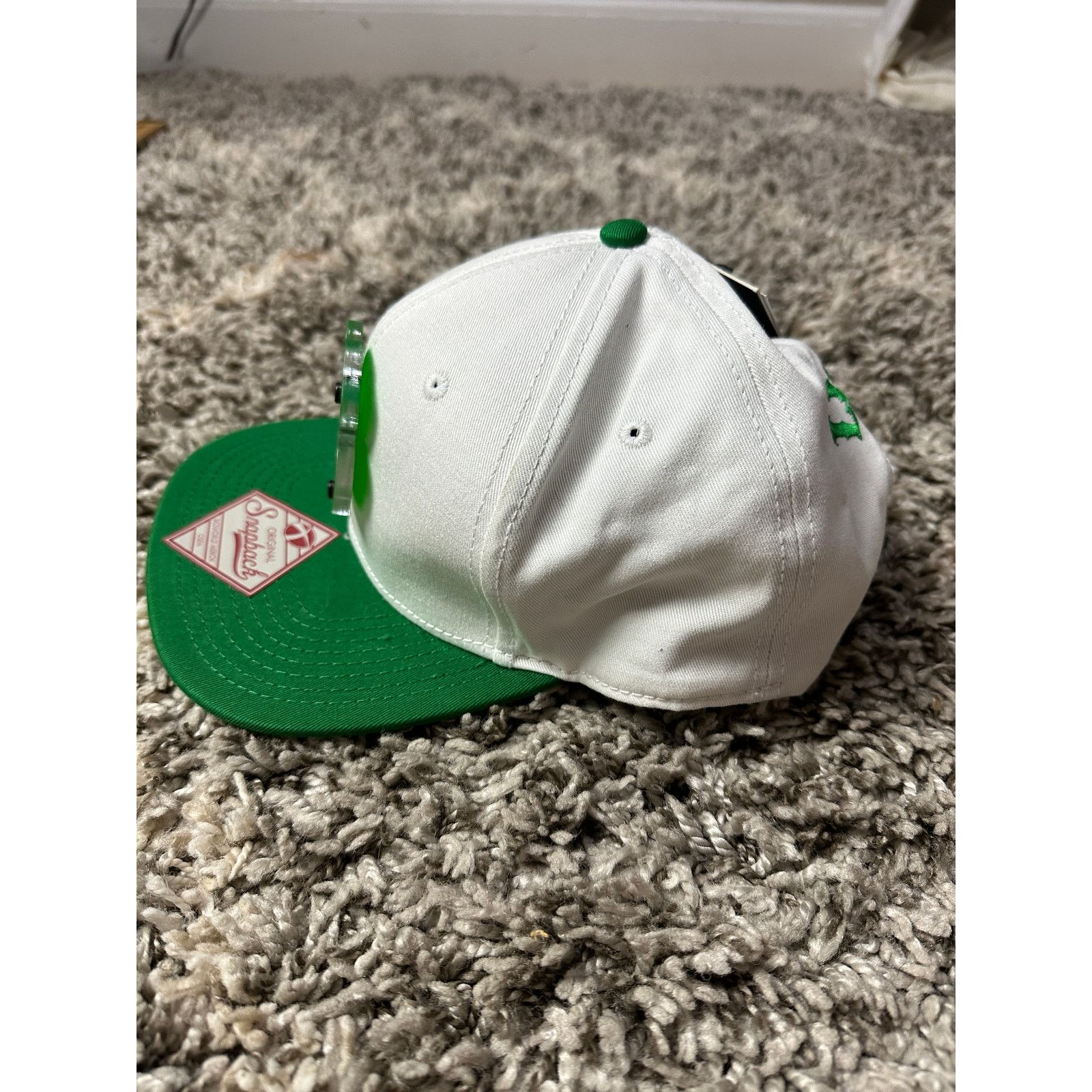 Other Neonlights Green Acrylic Clover LUCKY Baseball Cap Hat Size ONE SIZE - 4 Thumbnail