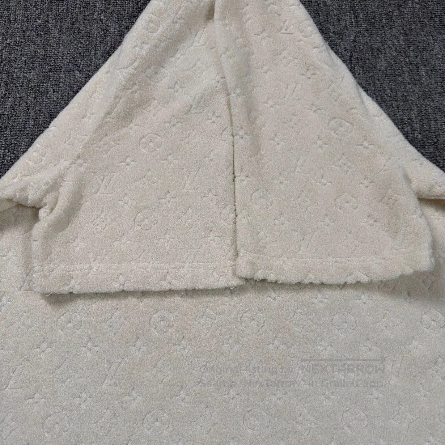 Louis Vuitton Beige Textured Short Sleeve Shirt. Size US L / EU 52-54 / 3 - 7 Thumbnail
