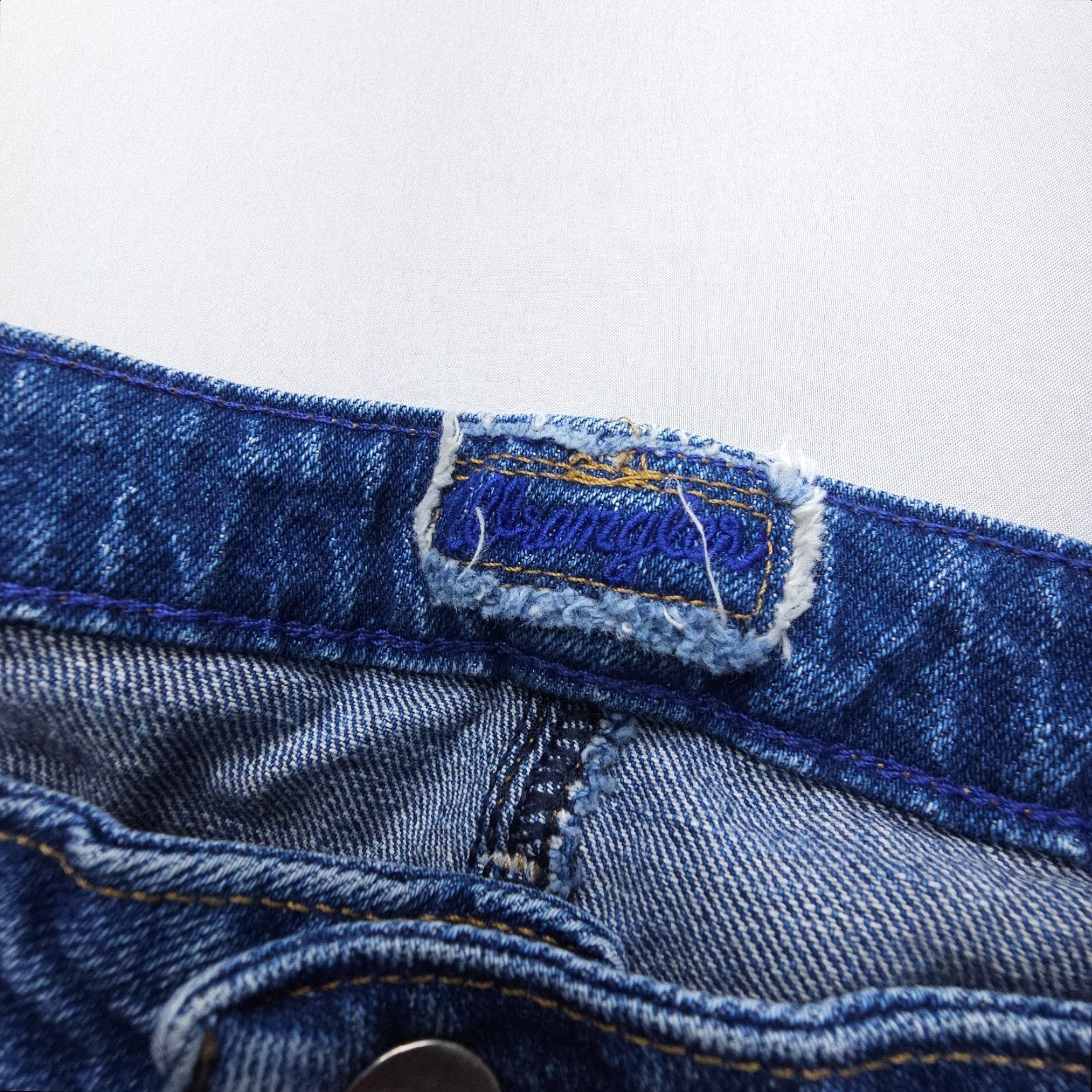 Wrangler VINTAGE Wrangler Cowboy Cut Jeans Womens 34x33 Dark Wash Bootcut Denim 90s Southwestern Cowboy Cut Womens Jeans Size 38" / US 16 / IT 52 - 7 Thumbnail