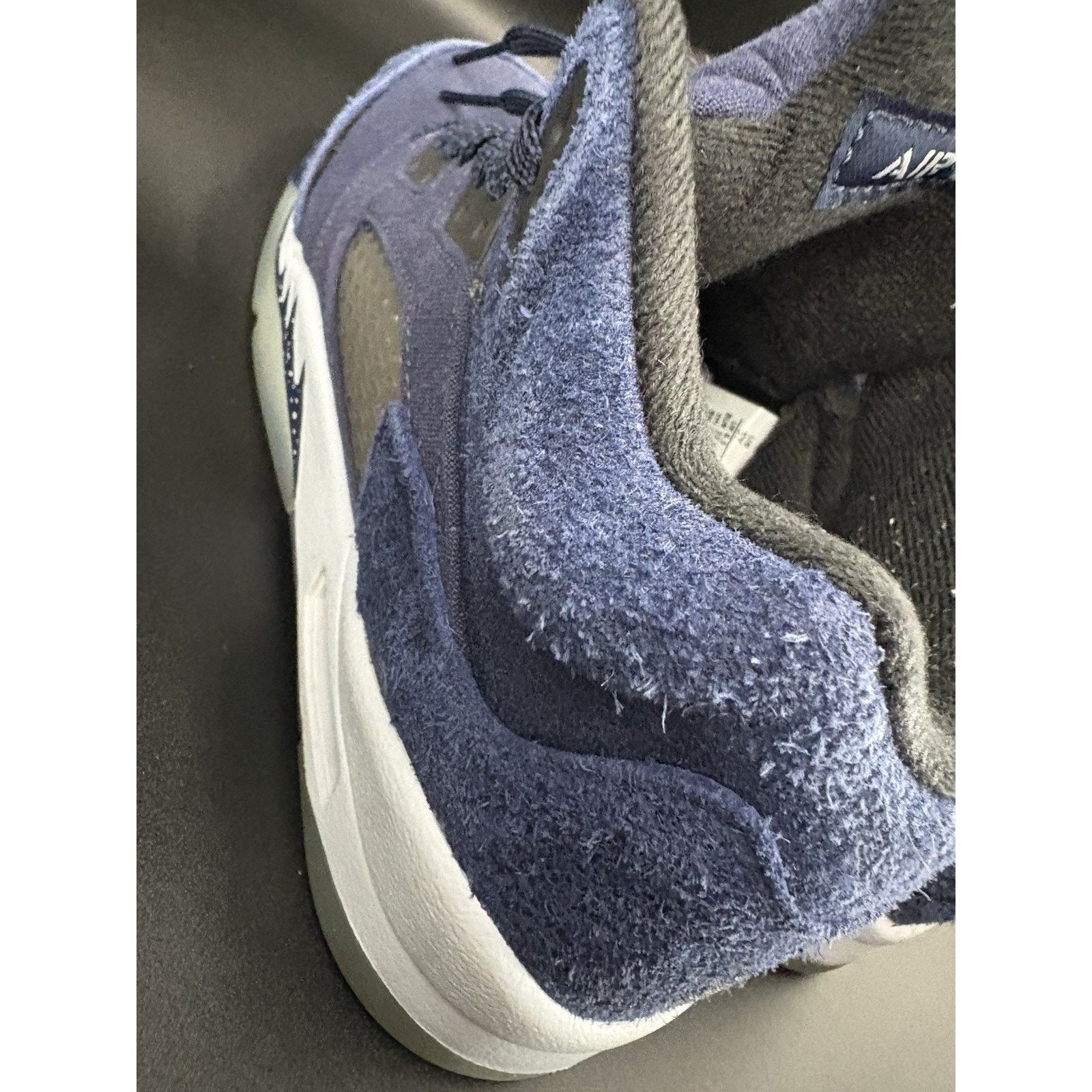 Jordan Brand Size 5Y (GS) - Air Jordan 5 Retro SE Mid Midnight Navy Size US 5 / EU 37 - 3 Thumbnail