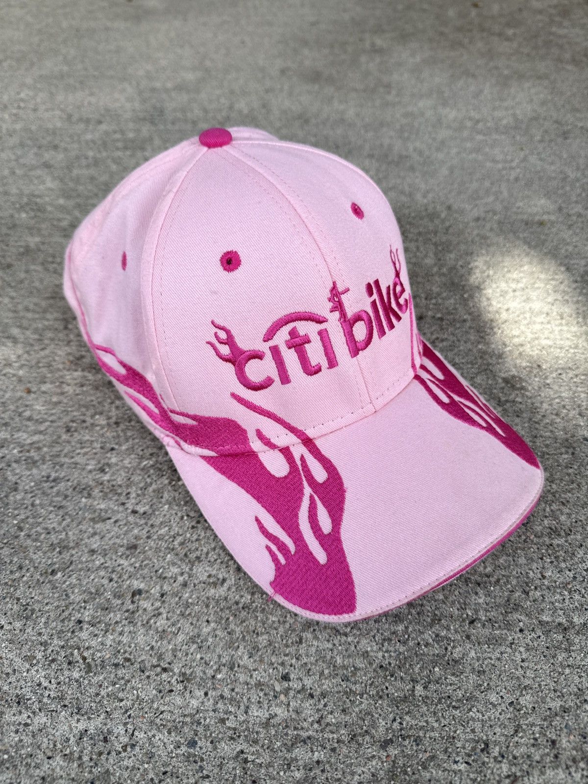 Other city bike boys/peels pink flame hat Size ONE SIZE - 1 Thumbnail