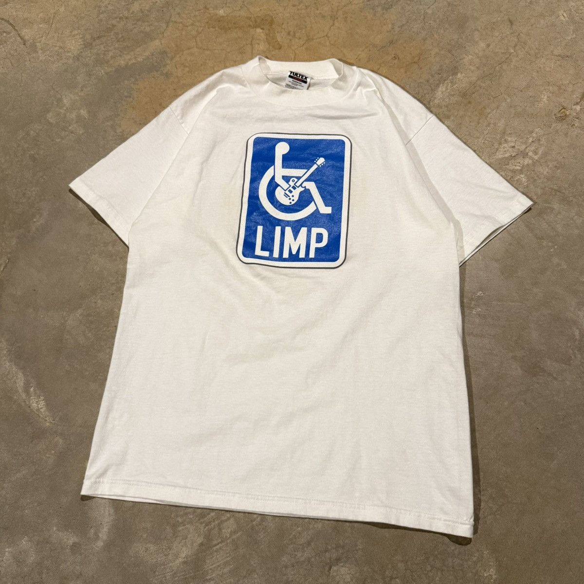 Vintage Vintage 1999 Limp Bizkit Guitarded Album Promo Band Tee Rare Size US L / EU 52-54 / 3 - 2 Thumbnail