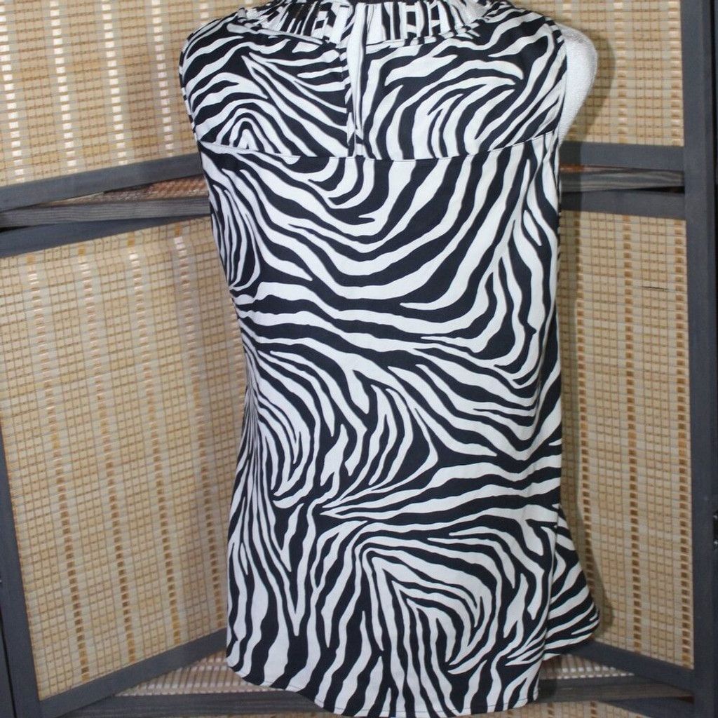 Banana Republic Banana Republic Black&White Zebra Striped Sleeveless Blouse Size L / US 10 / IT 46 - 5 Thumbnail