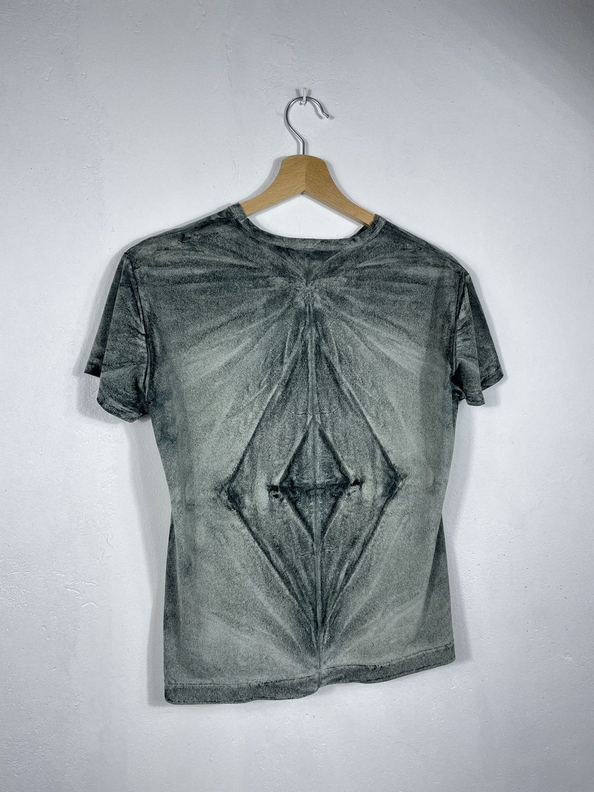 Issey Miyake Issey Miyake Vintage 90s T-shirt Asymmetrical Print Abstract Size M / US 6-8 / IT 42-44 - 6 Thumbnail