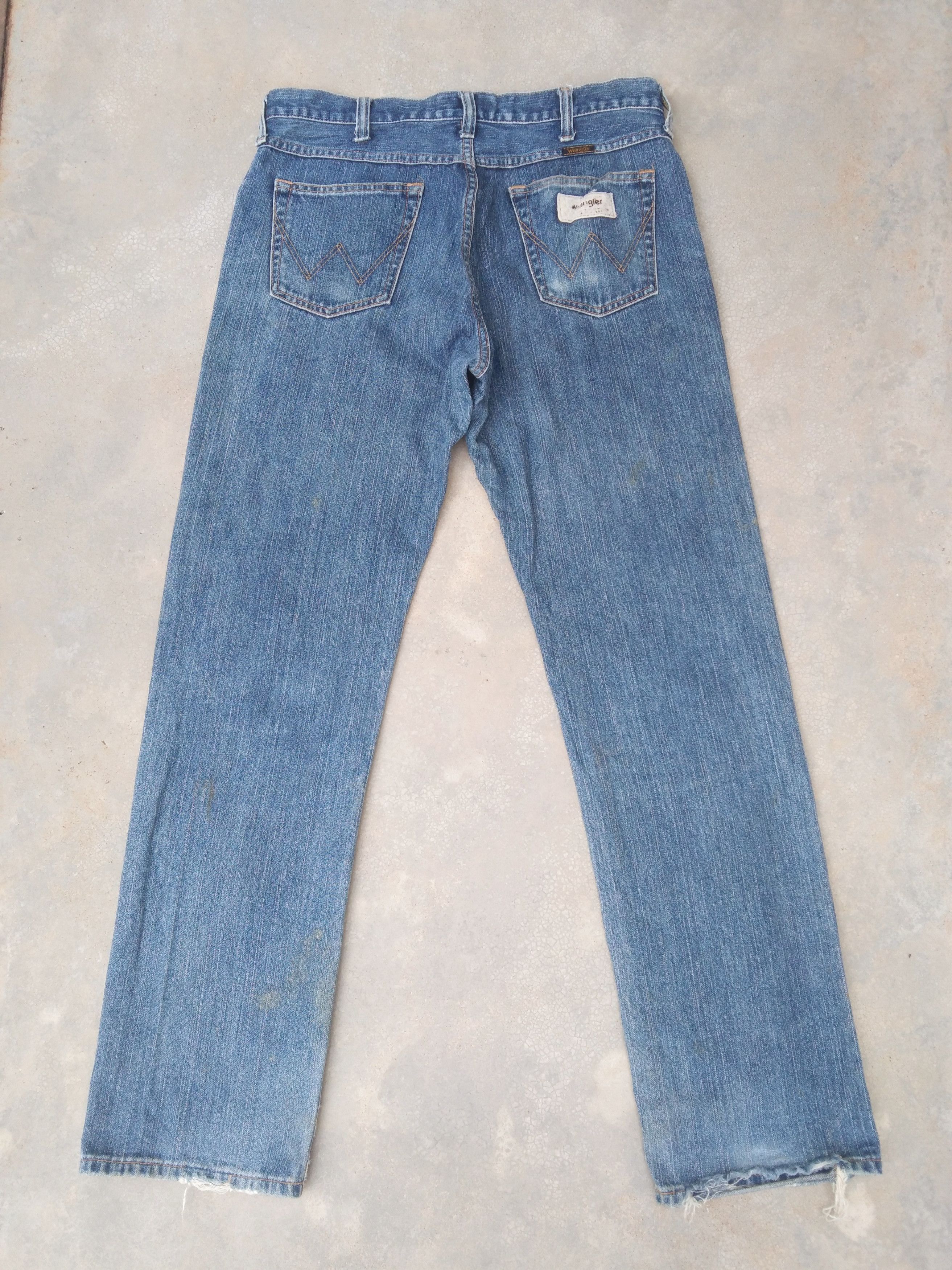 Wrangler Vintage Faded Blue Wrangler Straight Distressed Jeans 33x31 Size US 33 - 2 Thumbnail