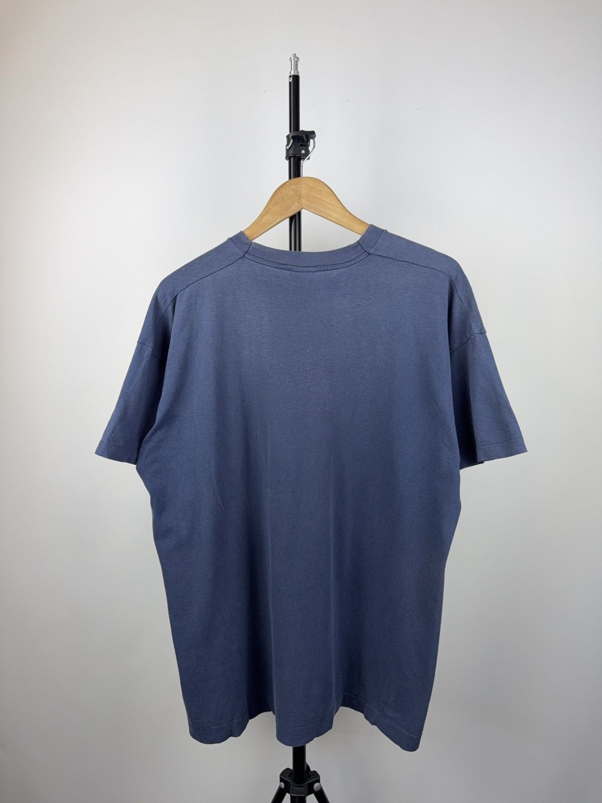 Vintage Vintage 90s Bournemouth England logo Faded Tee Shirt Size US L / EU 52-54 / 3 - 7 Thumbnail