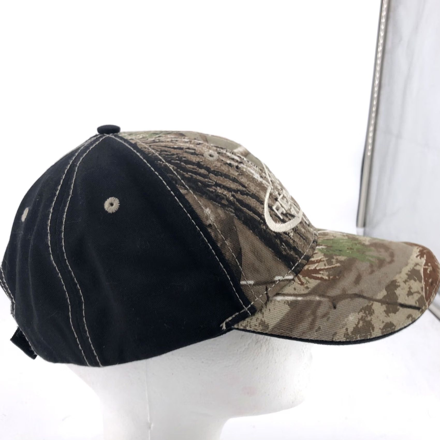 Realtree HT Headwear Team Realtree Hat Cap Strap Back Camouflage Black Embroidered Hunting Mens Size ONE SIZE - 2 Thumbnail