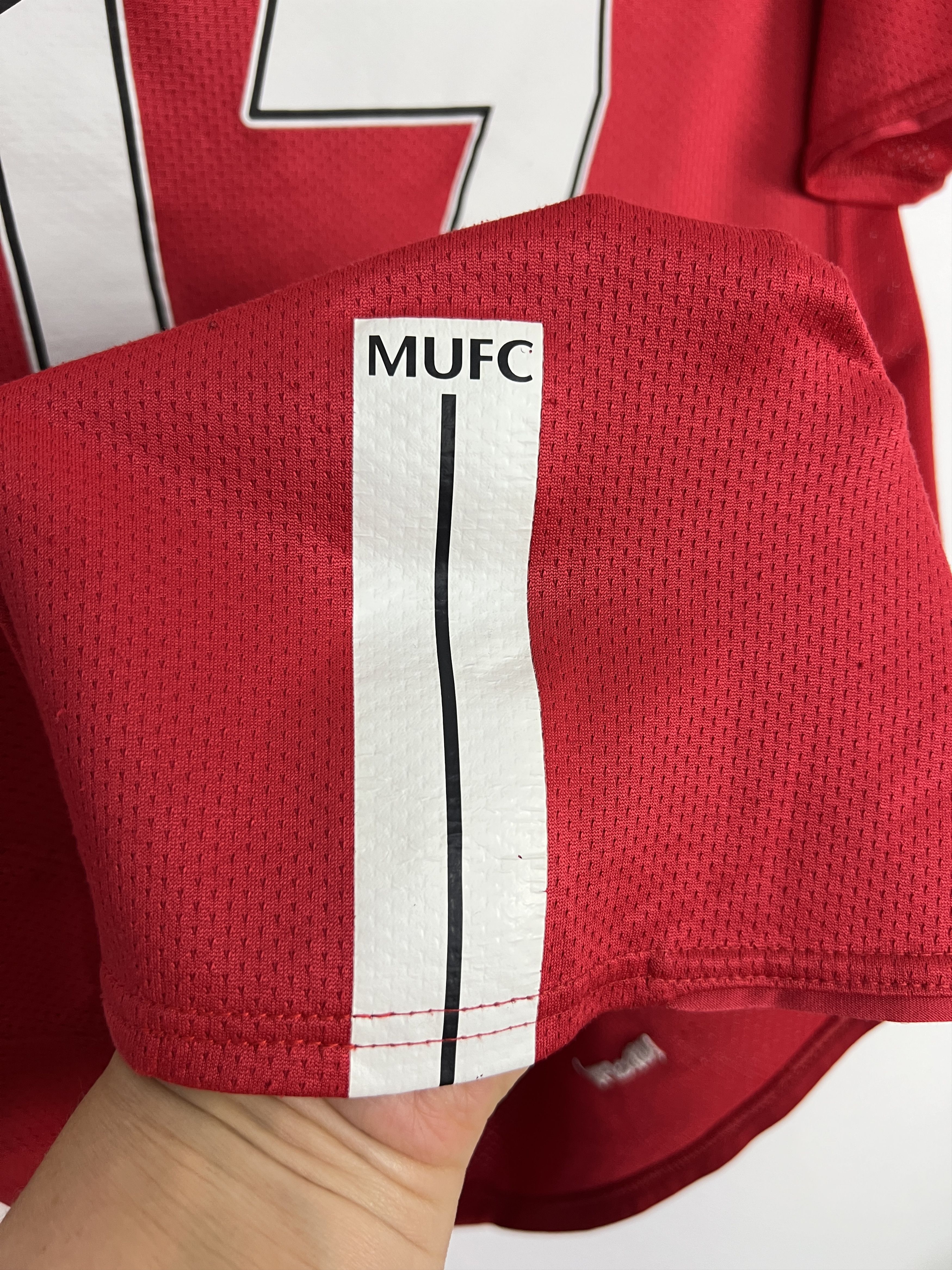 Nike Manchester United football shirt #17 Nani Jersey Boys XL Size US XXS / EU 40 - 3 Thumbnail