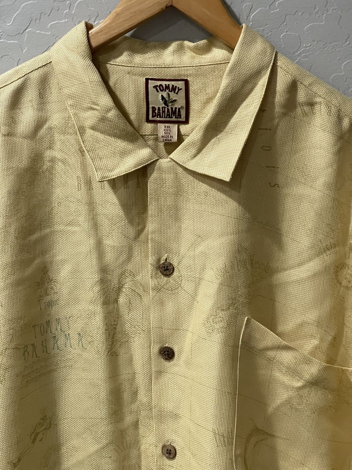 Tommy Bahama × Vintage Vintage Tommy Bahama “Paradise Outfitters” Silk Shirt 2XL Size US XXL / EU 58 / 5 - 2 Thumbnail