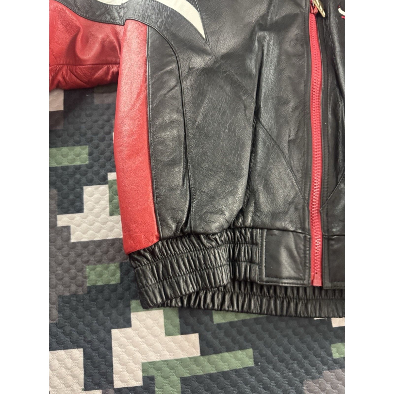 Pro Player Vintage Pro Player Chicago Bulls NBA Leather Jacket L NWT Size US L / EU 52-54 / 3 - 3 Thumbnail