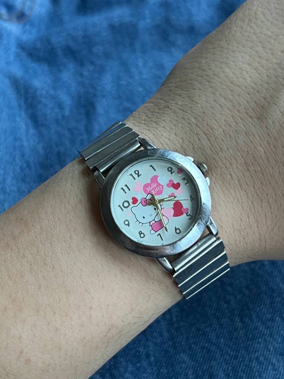 Japanese Brand × Vintage Vintage Japanese style Hello Kitty Watch Futuristic Steel Size ONE SIZE - 7 Thumbnail