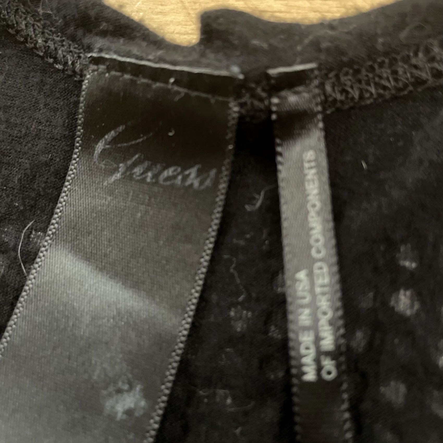 Guess VINTAGE Guess Tank Top Womens Medium Black Silver Rhinestone Studded Y2K Glam LA Size M / US 6-8 / IT 42-44 - 6 Thumbnail