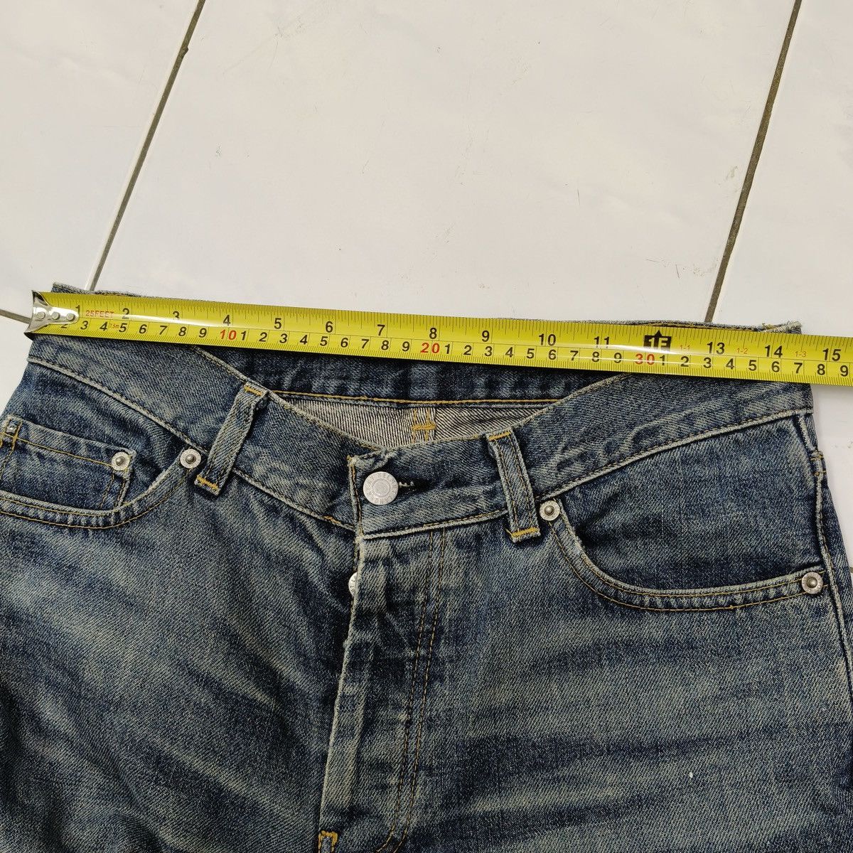 Helmut Lang Vintage Y2K Helmut Lang Paint Splatter Classic Cut Jeans Size US 29 - 15 Thumbnail