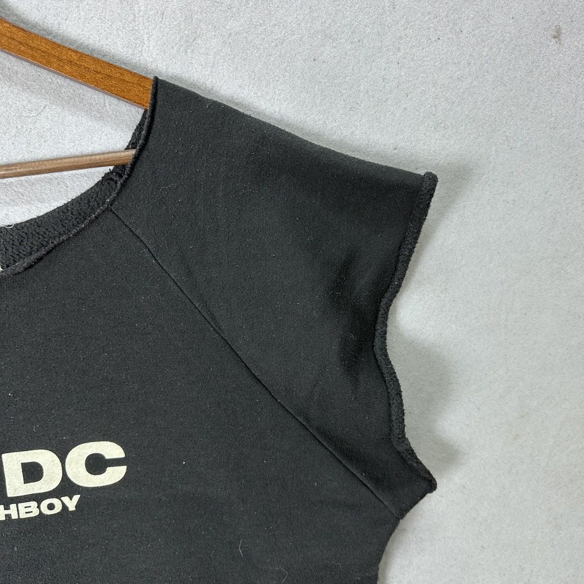 Band Tees AC DC Mannishboy Cropped Tee Black Japan Y2K Rock Band Style Size US M / EU 48-50 / 2 - 4 Thumbnail