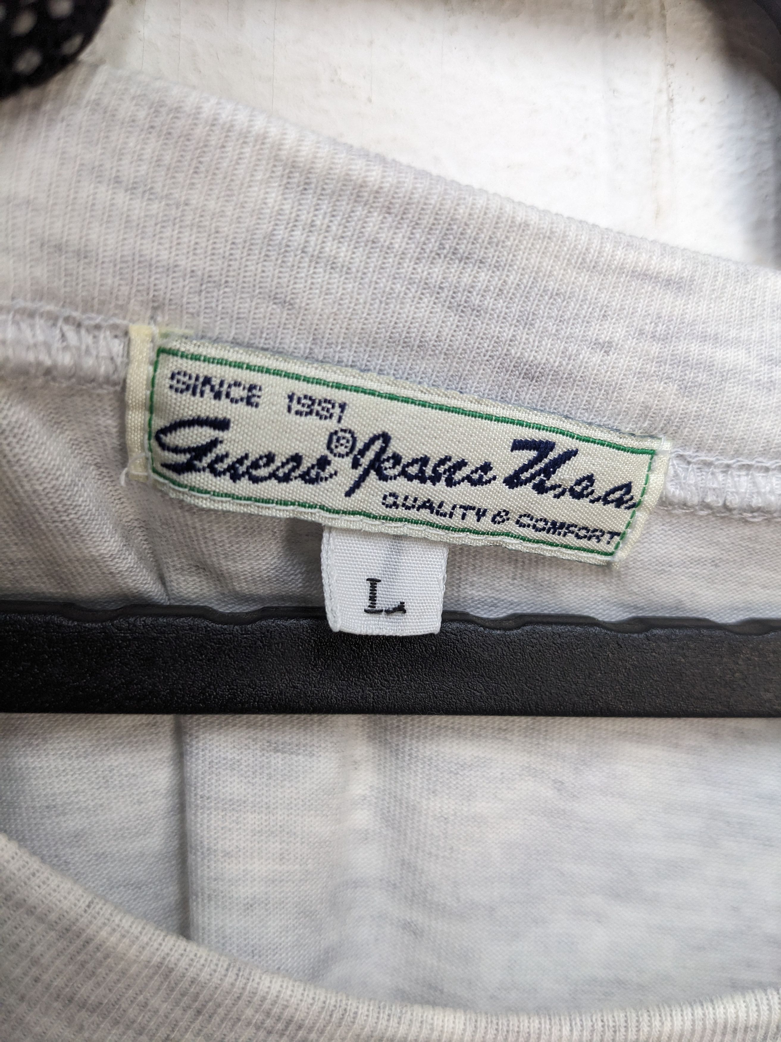 Guess Vintage Guess Jeans Usa Streetwear Tshirt Size US L / EU 52-54 / 3 - 5 Thumbnail