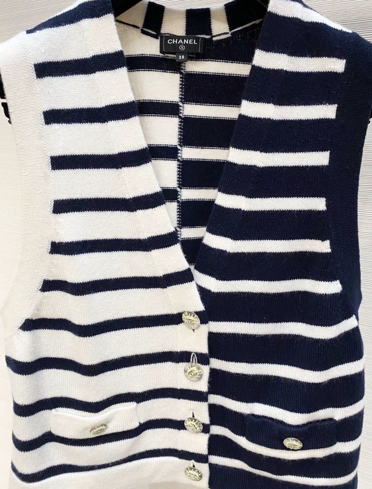 Chanel Chanel 24S Color Block Striped Knit Vest J33 Size XS / US 0-2 / IT 36-38 - 2 Thumbnail