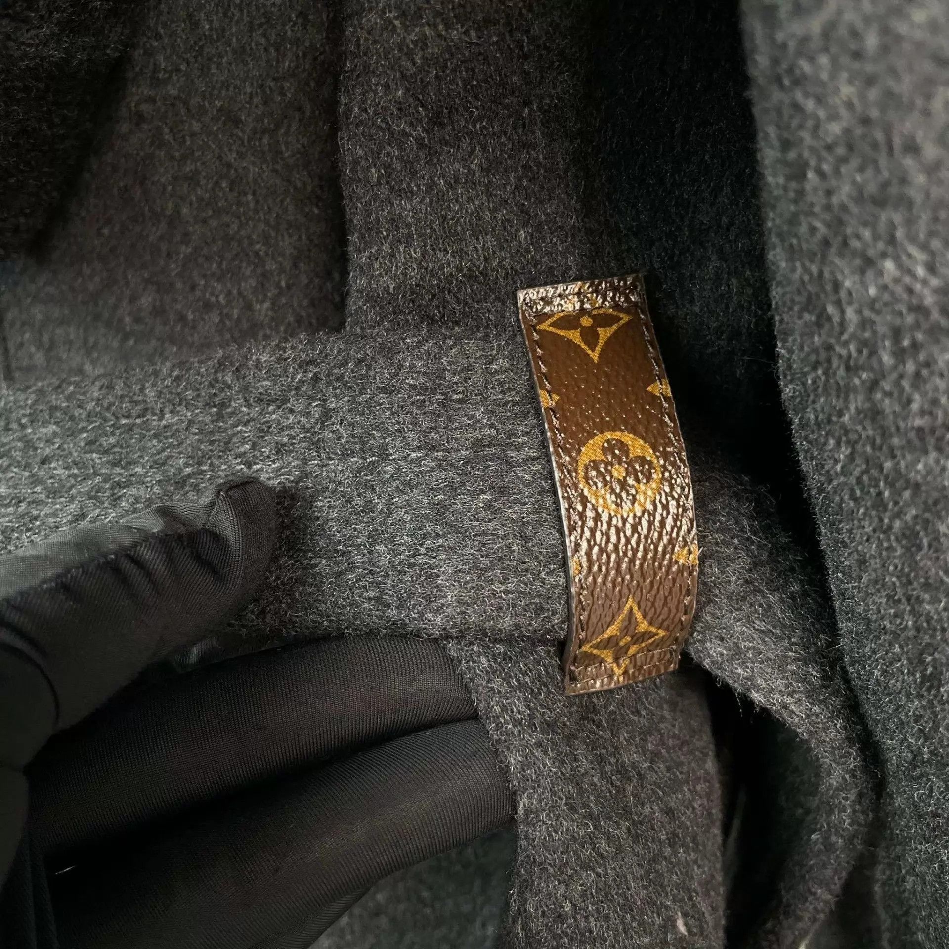 Louis Vuitton LV Monogram Wool Coat 34 Dark Gray Size XS / US 0-2 / IT 36-38 - 8 Thumbnail