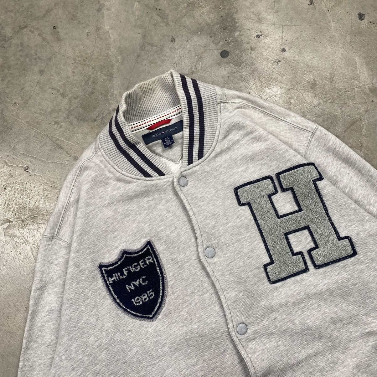 Tommy Hilfiger Rare y2k Tommy Hilfiger Varsity Sweater Jacket Size US L / EU 52-54 / 3 - 2 Thumbnail