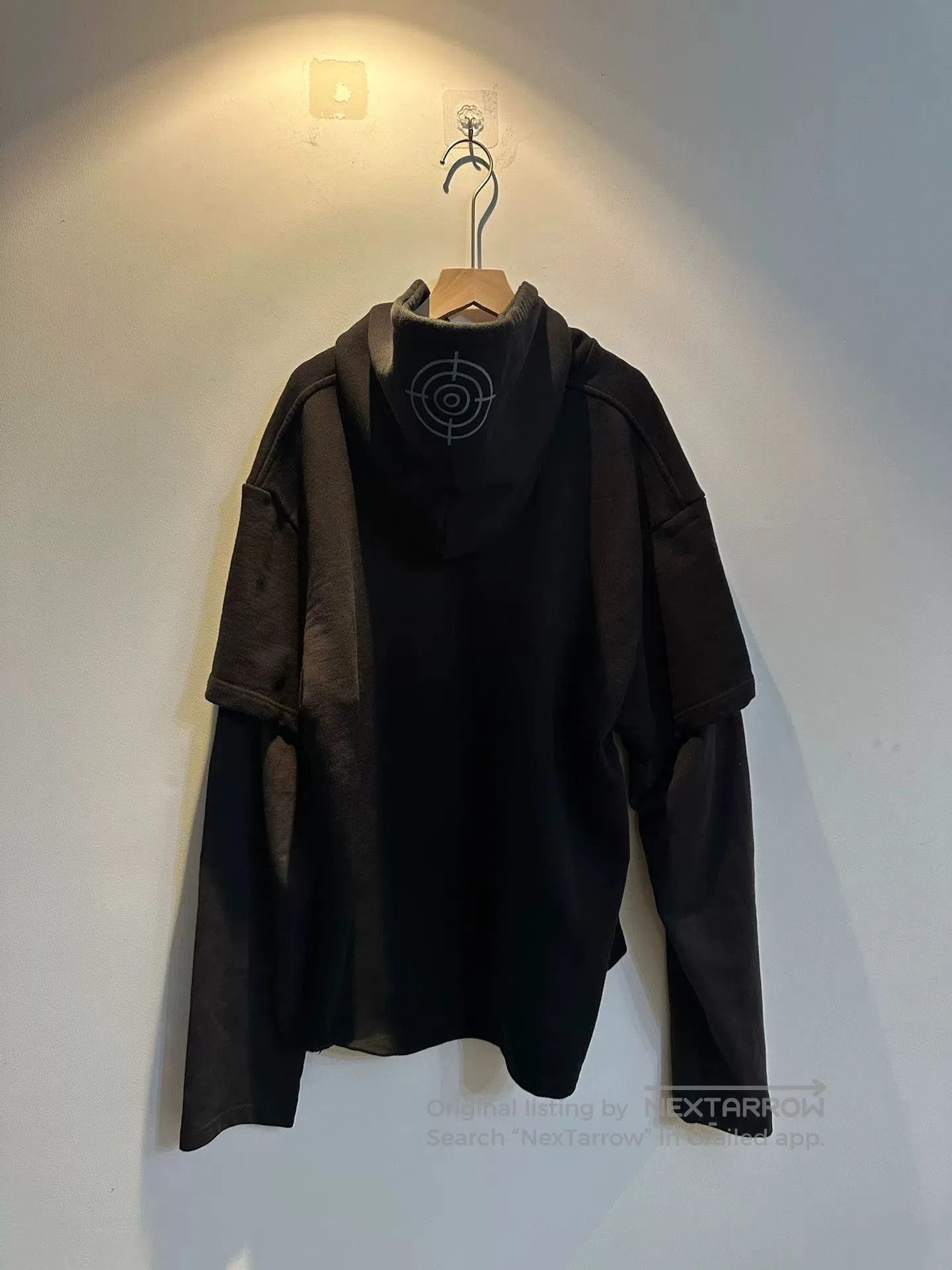 Vetements vetements black hooded sweatshirt with target design. Size US XS / EU 42 / 0 - 2 Thumbnail