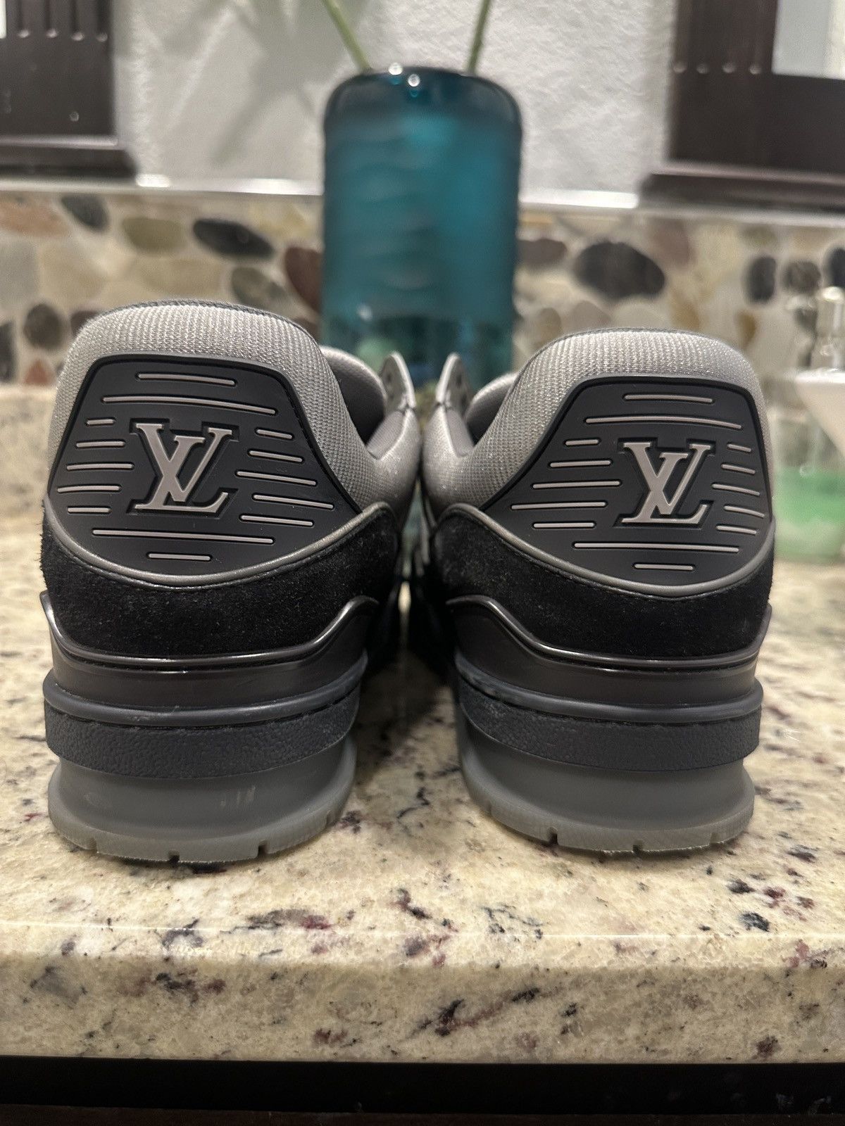 Louis Vuitton LOUIS VUITTON GREY WOOL BLACK LOW TOP TRAINERS SNEAKERS Size US 6.5 / EU 39-40 - 5 Thumbnail