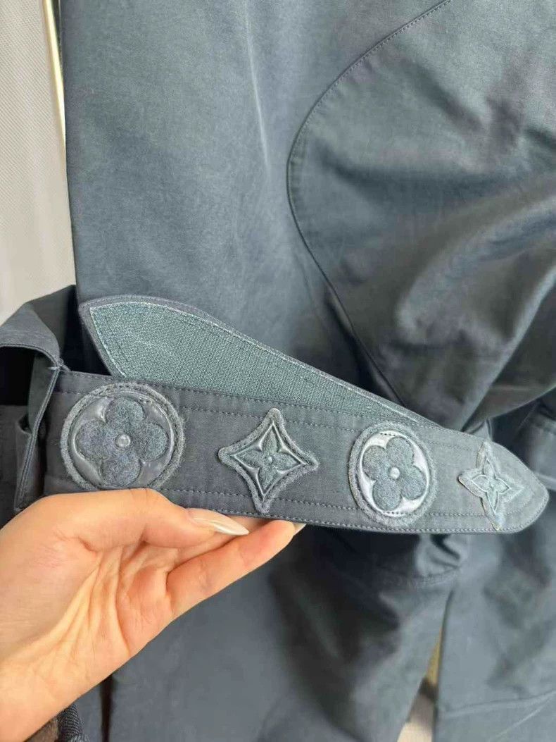 Louis Vuitton Louis Vuitton Haze Blue-Grey presbyopic bandage three-flowe Size US 44 / EU 60 - 6 Thumbnail