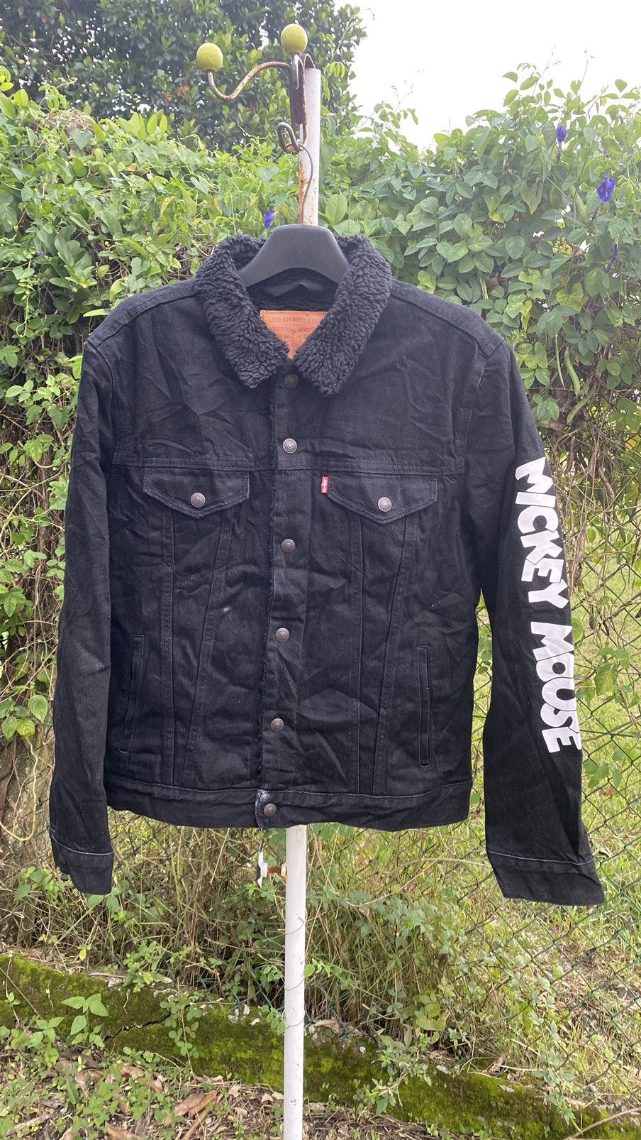 Levi's Levi's x Disney Mickey Mouse Sherpa Trucker Denim Jacket Size US M / EU 48-50 / 2 - 2 Thumbnail