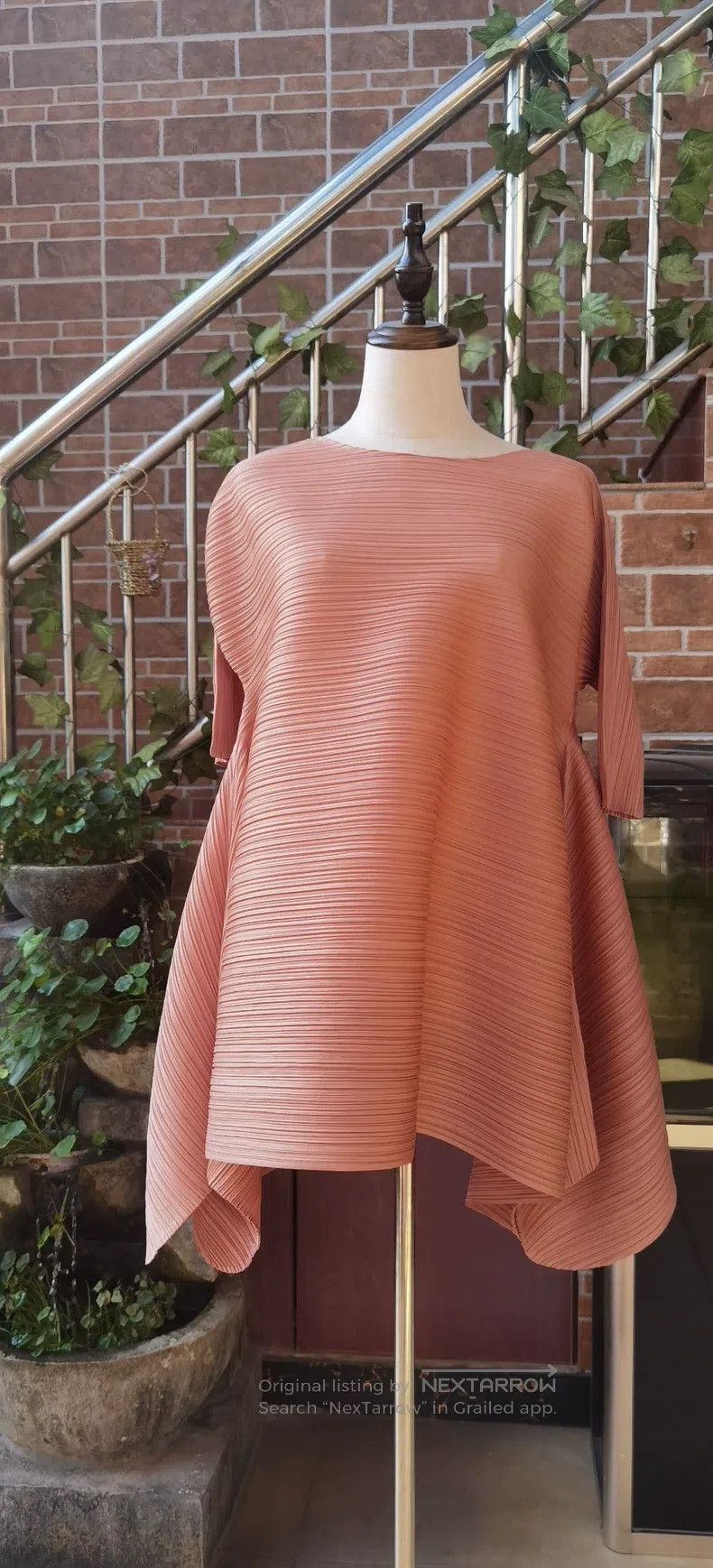 Issey Miyake Issey Miyake Pink Short Sleeve Size L / US 10 / IT 46 - 1 Thumbnail