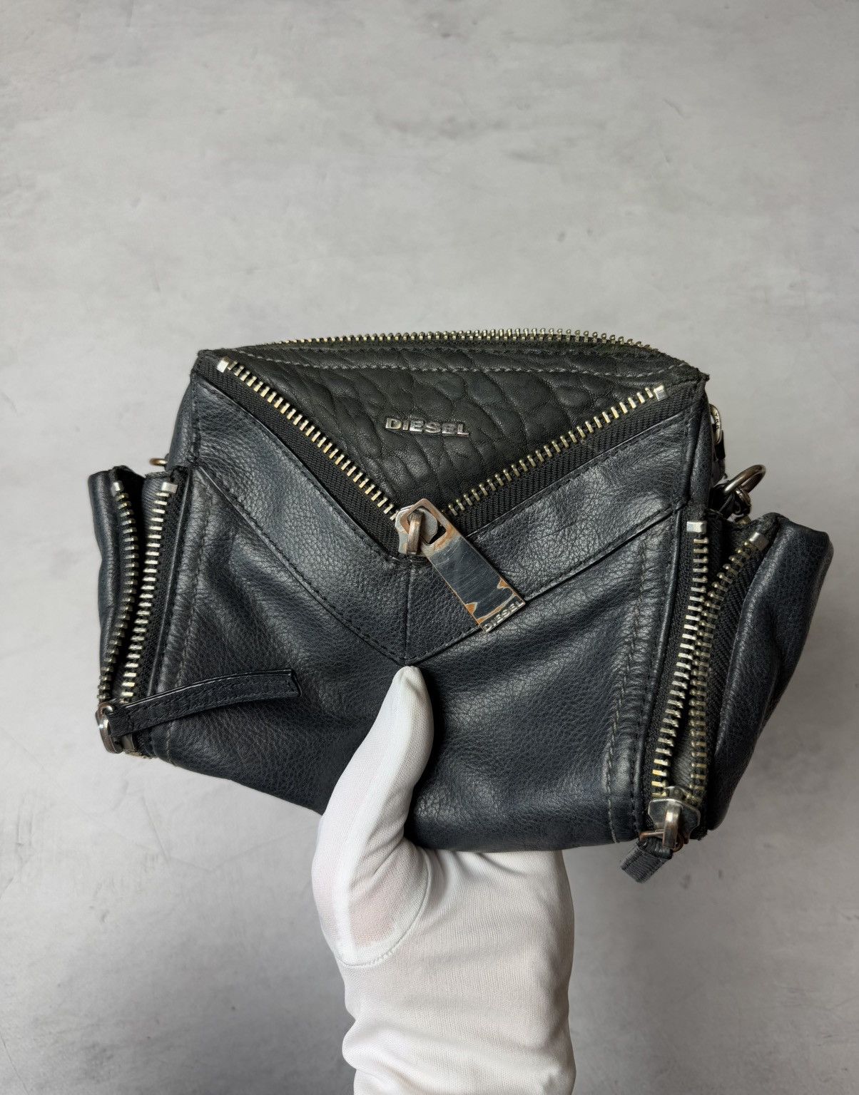 Diesel × Vintage Diesel Bag Leather Y2K Vintage Size ONE SIZE - 13 Thumbnail