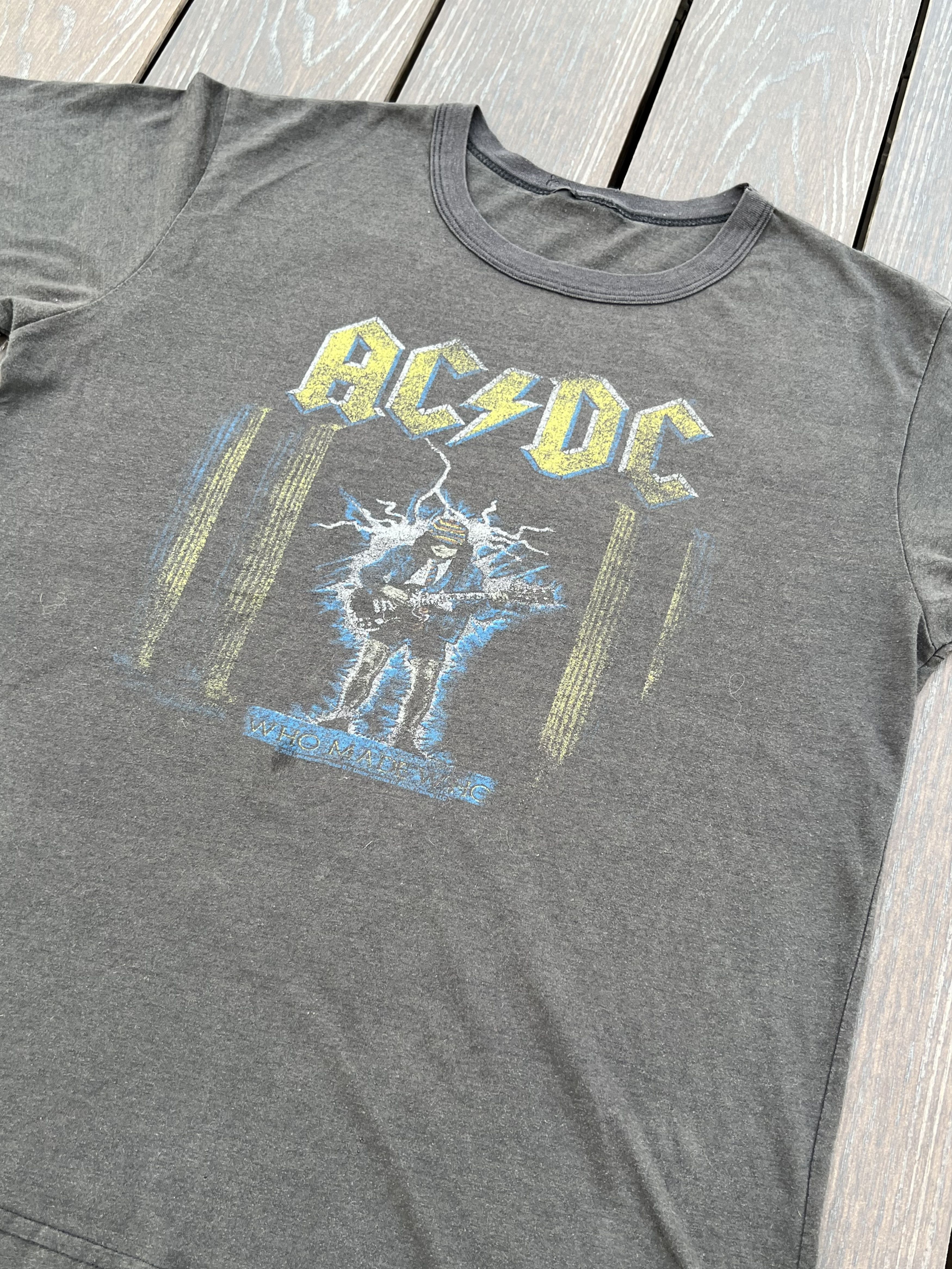 AC/DC Vintage AC/DC Who Made Who T-shirt Size US M / EU 48-50 / 2 - 6 Thumbnail