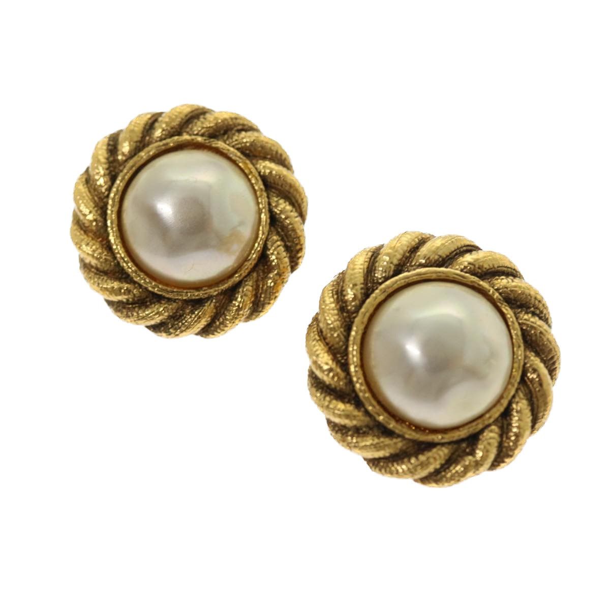 image of Chanel Earring Metal Gold Tone Cc Auth Bs8531, Women's