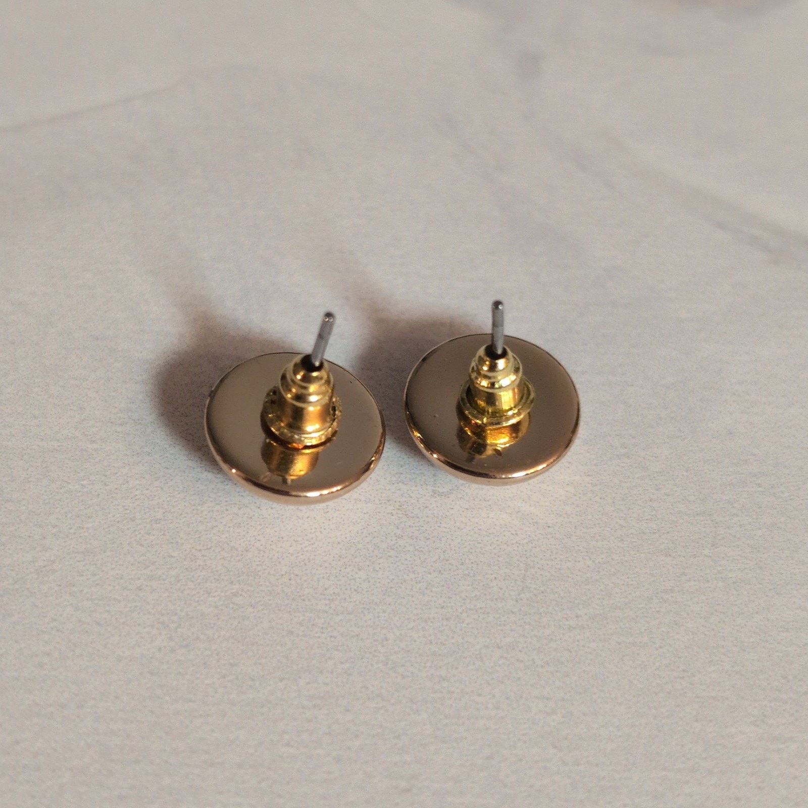 Vintage VTG 1980s Cute As a Button Gold-Tone Pierced Stud Earrings Size ONE SIZE - 5 Thumbnail