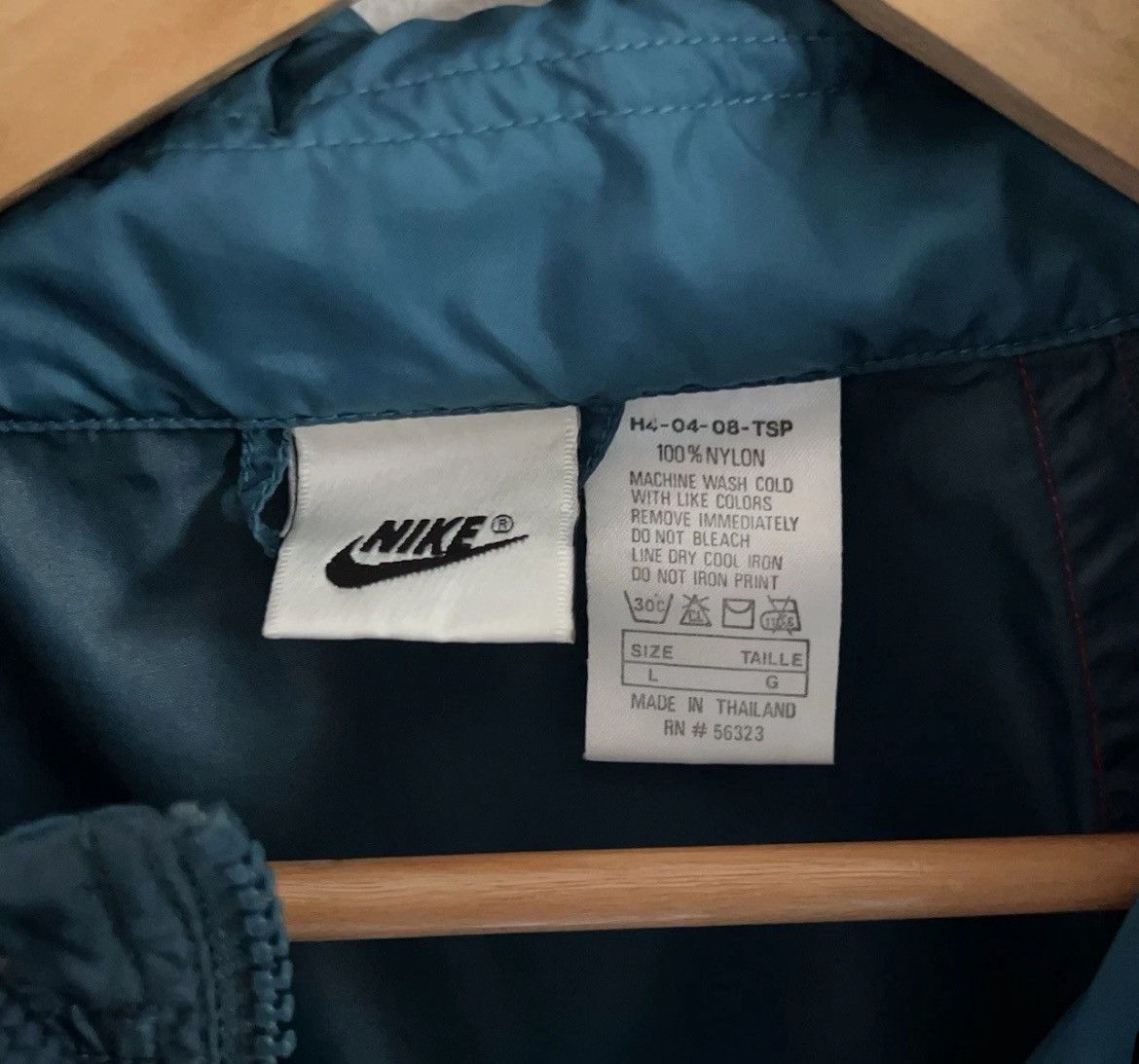 Nike Nike vintage windbreaker jacket large mens oversized logo Size US L / EU 52-54 / 3 - 8 Thumbnail