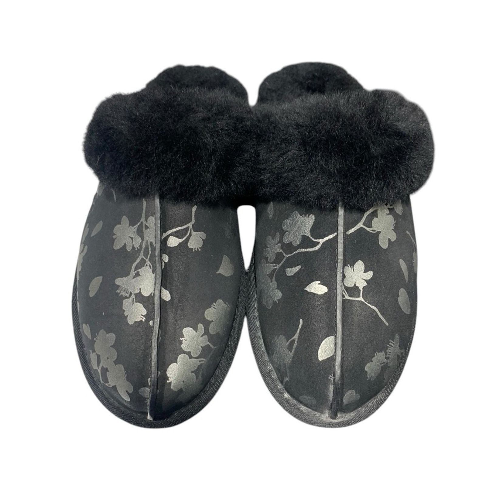 Ugg UGG SCUFFETTE II Floral Foil Slippers SZ 9 US black & sliver Size US 9 / IT 39 - 3 Thumbnail
