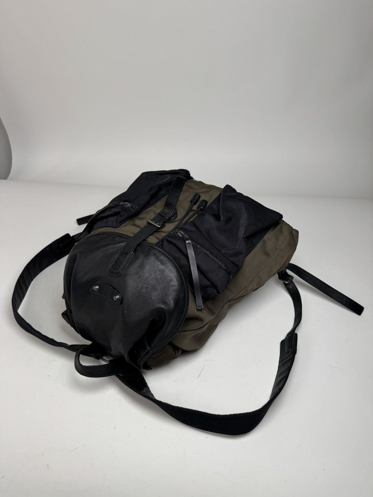 Balenciaga Vintage Balenciaga City Backpack Khaki Navy Size ONE SIZE - 9 Thumbnail