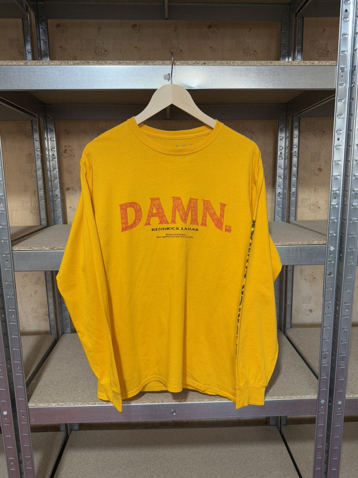 Band Tees × Kendrick Lamar × Top Dawg Entertainment Kendrick Lamar DAMN Tour 2017 Longsleeve T-Shirt Size US M / EU 48-50 / 2 - 1 Thumbnail