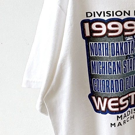 Vintage 90s NCAA Ice Hockey West Regional t-shirt/ XL Size US XL / EU 56 / 4 - 5 Thumbnail